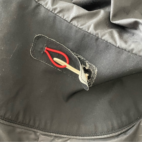 Lululemon Definitely Raining Raincoat - Picture 10 of 11